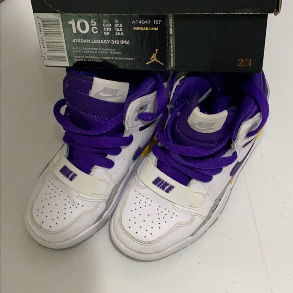 Jordan legacy white purple yellow 10.5 Kobe Bryant